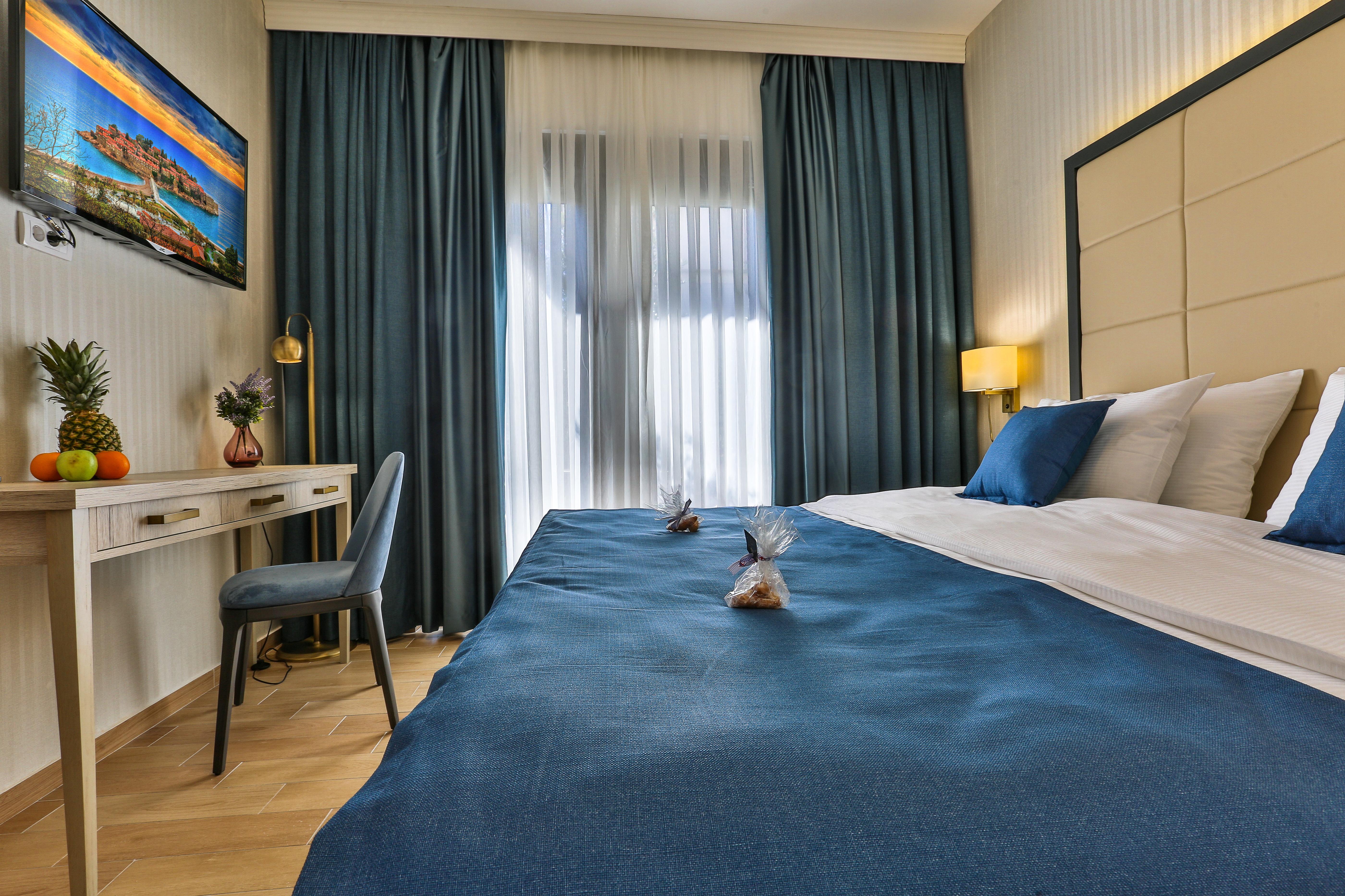 Hotel Harmony By Aycon Petrovac na moru Exterior foto