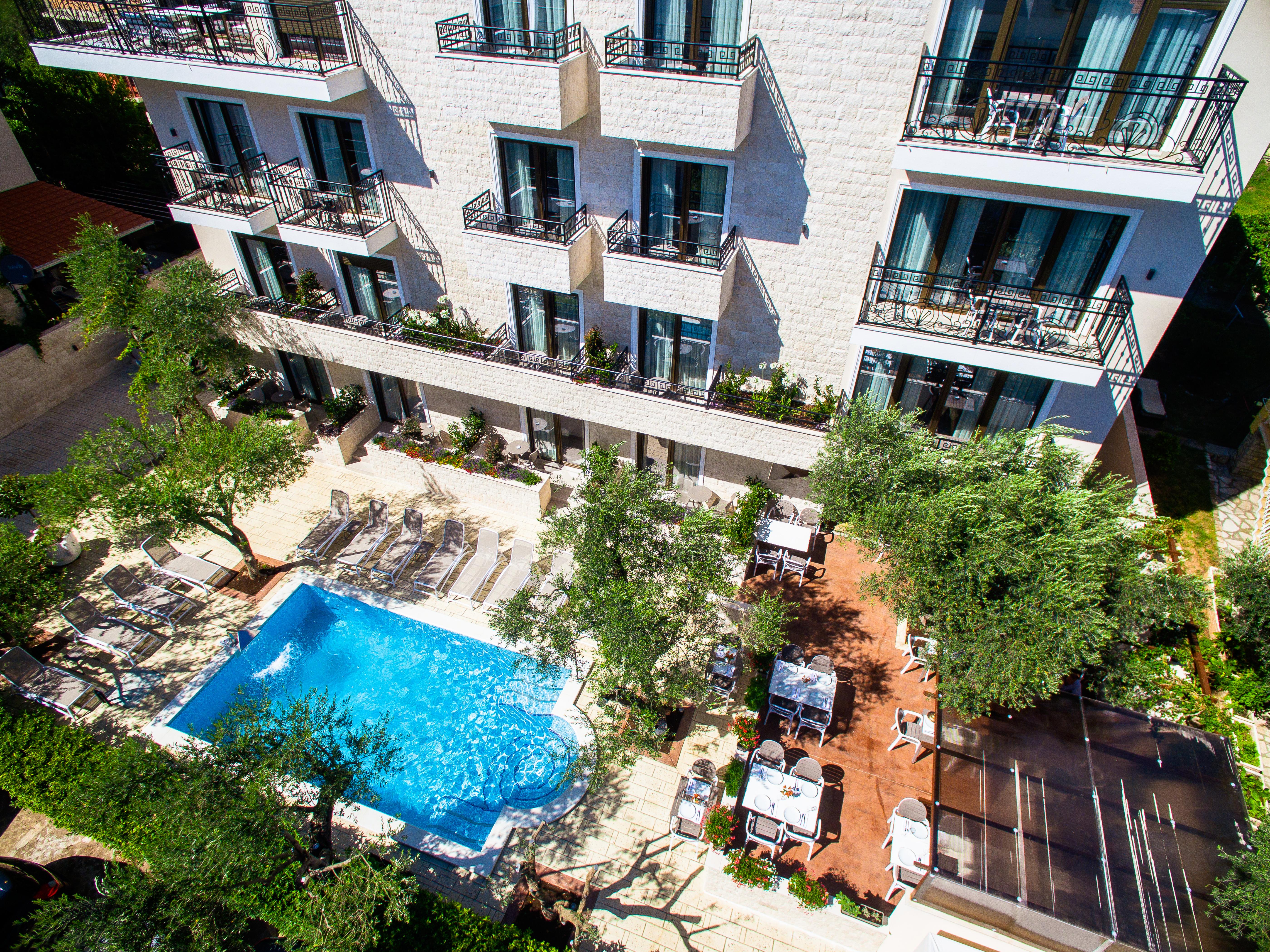 Hotel Harmony By Aycon Petrovac na moru Exterior foto